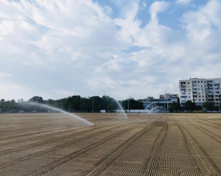 До месец двата терена на базата на Локо трябва да са готови