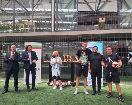 Проведе се ежегодният футболен турнир на район 