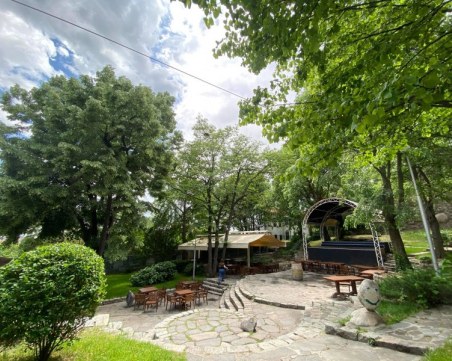 Пуснаха на търг емблематично заведение в Стария град – наддаването е от 330 лв./месец