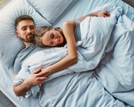 Защо жените са по-склонни да страдат от безсъние от мъжете?