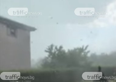 Градушка удари пловдивското село Дуванлии съобщи читател на TrafficNews Прочетете ощеГрадушката