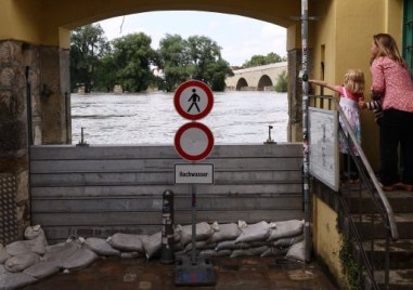 Ситуацията в наводнените райони на Южна Германия остава сложна Придошлите