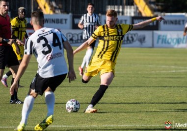 Халфът на Ботев Дилан Мертенс вече е футболист на руския