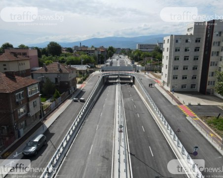 Доживяхме! Режат лентата на „Модър-Царевец” след 17 години работа