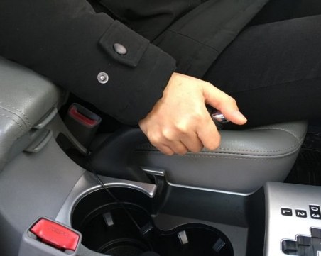 Жена е прегазена от собствената си кола в Сандански, забравила да вдигне ръчната