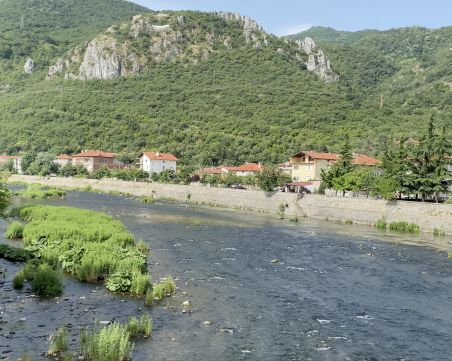 Извънредна ситуация с високи води на река Въча край Кричим