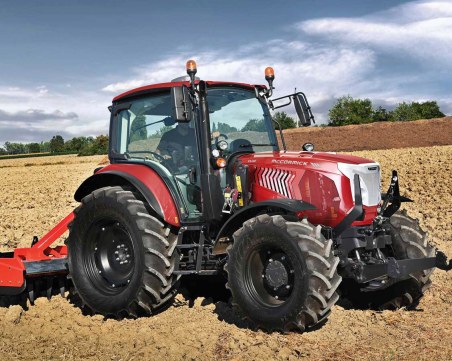 Мъж падна от трактор и загина