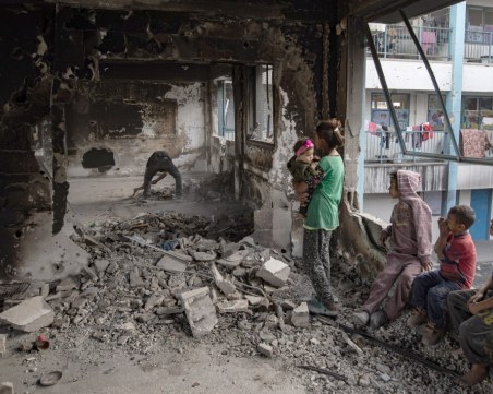 Продължава масираният обстрел от Израел по селища в Ивицата Газа