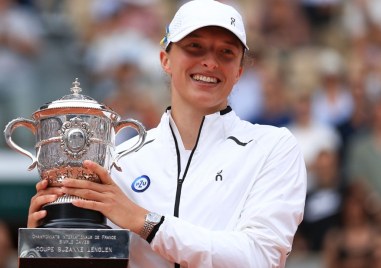Световната номер 1 в женския тенис Ига Швьонтек спечели за
