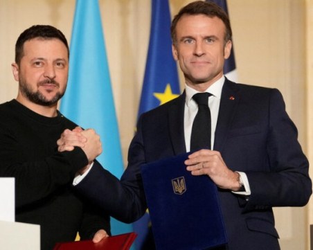 Макрон поиска Киев да започне преговори с ЕС до края на юни