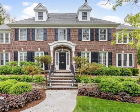 Продават за сериозна сума къщата на Кевин от 