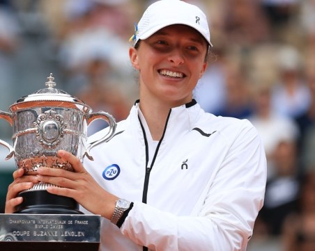Швьонтек отново е господарката на Ролан Гарос, не остави шанс на Паолини