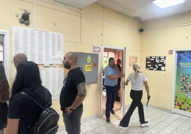 Драма беляза края на изборния ден в СУ Свети Седмочисленици