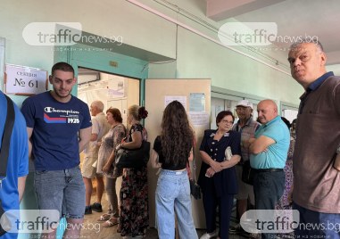 Опашки се образуваха пред избирателните секции в Пловдив На места