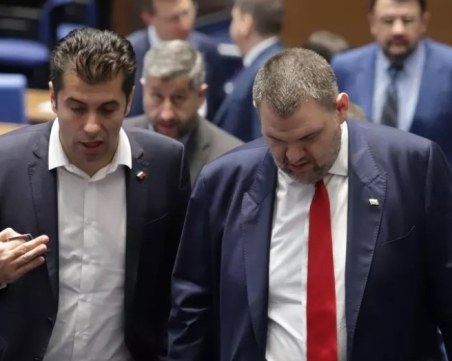 Интригата: Ще бъде ли ДПС втора политическа сила, или ПП – ДБ ще съумее да се спаси?