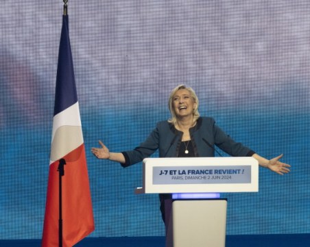 Крайната десница печели убедително евровота във Франция