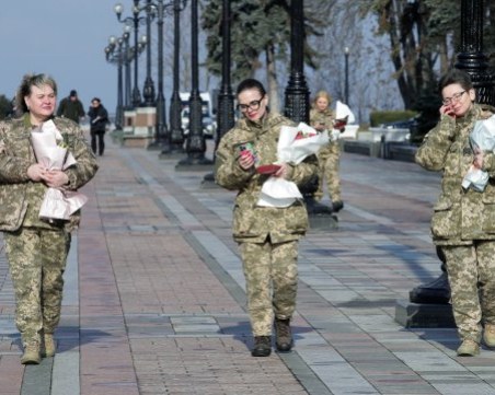 Над 67 000 жени служат във въоръжените сили на Украйна