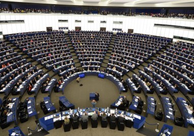 Европейската народна партия остава водещата политическа сила в новия Европейски