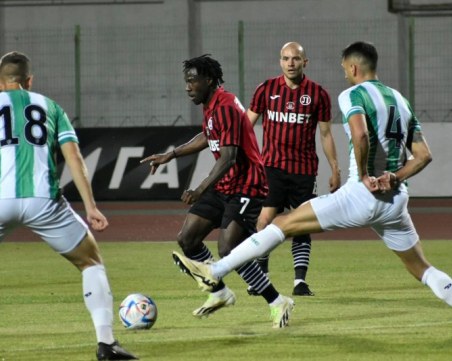 Ботев и Локо ще играят контроли с Берое