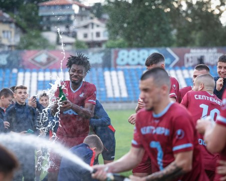 Новак в елита още не е получил лиценз