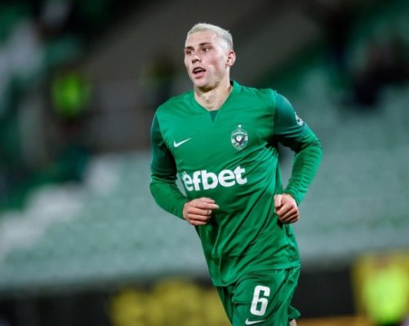 Окончателно: Двама играчи от футболния ни елит ще играят на Европейското