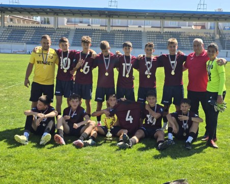Пловдивски ученици станаха републикански шампиони по футбол