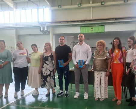 Районни прокурори изнесоха открити уроци пред ученици в Асеновград и Труд