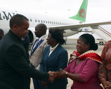Вицепрезидентът на Малави и още девет души загинаха при самолетна катастрофа