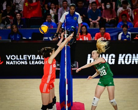 Волейболните национали загубиха от Китай