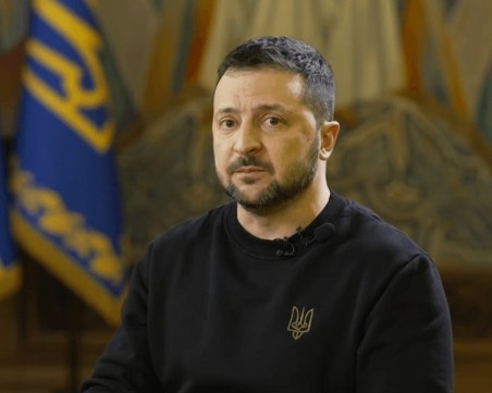 Зеленски пристигна в Германия за конференция за възстановяване на Украйна и среща с канцлера Шолц