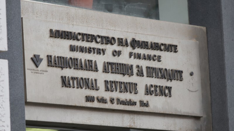 НАП проверява фирми, свързани с Ивелин Михайлов от „Величие”, имали натрупани задължения