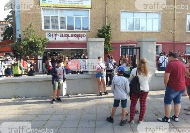 Над 54 000 десетокласници се явяват на национално външно оценяване