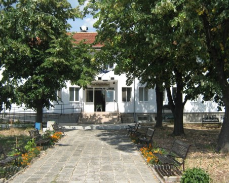 С проект за над 1 млн. лева Община Хисаря ще реконструира Дома за възрастни хора в село Старосел