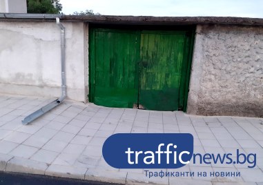 Собственик на имот в хисарското село Черничево влезе в борба