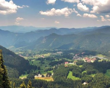 Издирваха три часа майка и дъщеря в гора край Смолян