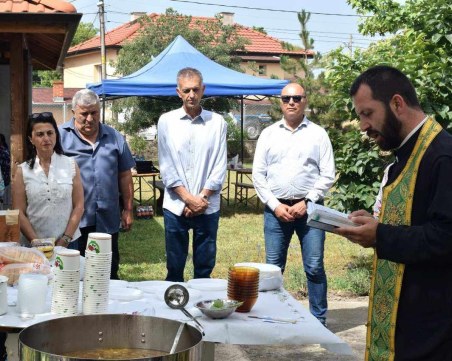 С курбани за здраве отбелязаха Спасовден в Община Марица