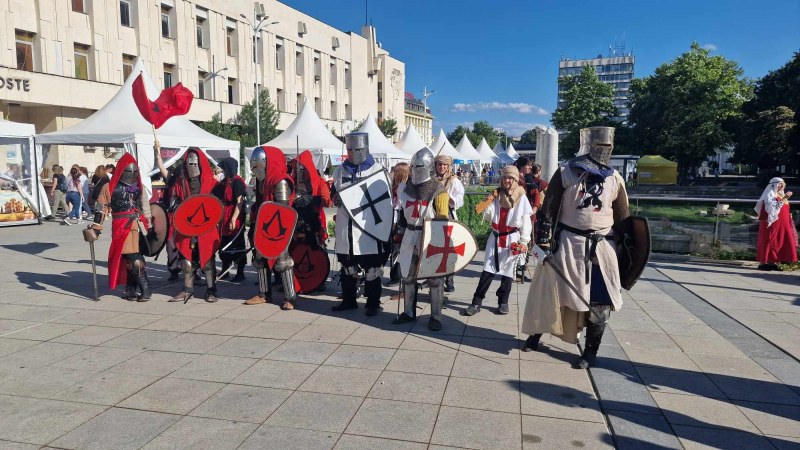 Воини от славното минало на Пловдив дефилираха по Главната