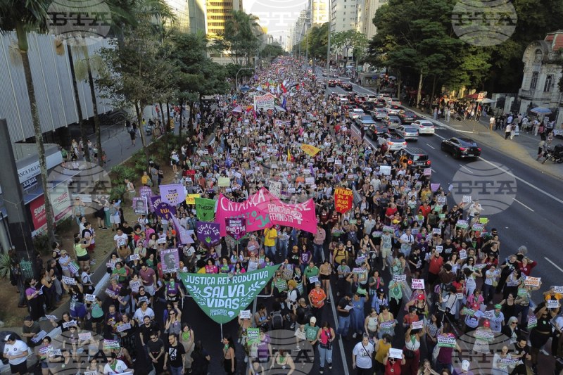 Аборт след 22-ата седмица е убийство- новият закон в Бразилия