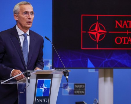 Столтенберг: НАТО обсъжда поставянето на ядрени оръжия в готовност