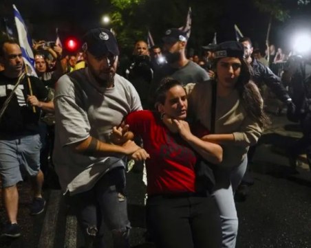 Сблъсъци при антиправителствени протести в Израел, има ранени и арестувани