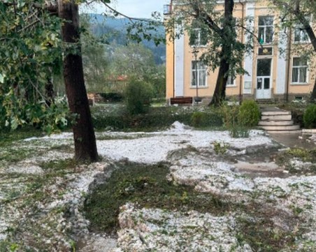 След бурята в Шипка: Мними майстори се опитват да се възползват от пострадалите