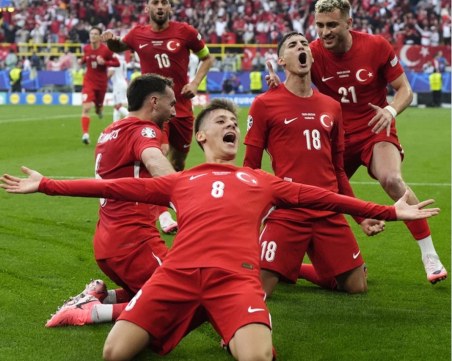 Феноменален гол на Арда Гюлер и истинско зрелище - Турция победи Грузия