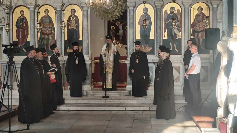 Пловдивският митрополит Николай откри изложбата Из църковното минало на Пловдивската