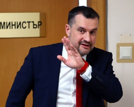 Калоян Методиев: Социалисти са били принуждавани с насилие да гласуват срещу мен