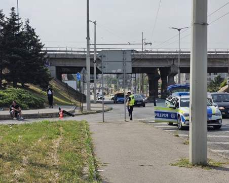 Мъж е в тежко състояние след катастрофа между лек автомобил и тротинетка в Русе