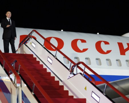 Путин вече е във Виетнам, поздрави страната за политиката й към Украйна