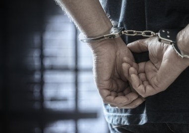 Арестуваха 18 годишен за кражба в Пловдив Това се случва