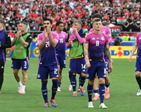 Домакинът Германия ще се опита да завърши групите със стопроцентов актив