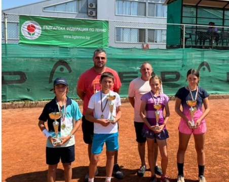 Пловдивски тенисисти спечелиха Държавно първенство до 12 години