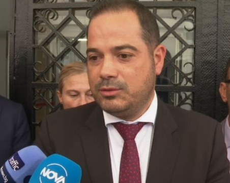 Стоянов за измамата с помощи в Белгия: Нямаме информация, не са ни търсили за съдействие